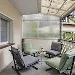 بيت للعطل Waldbungalow Mit Wlan Und Terrasse In Seenaehe-hund Willkommen