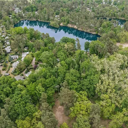 Ferienhaus Waldbungalow Mit Wlan Und Terrasse In Seenähe-hund Willkommen