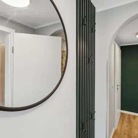 Waldbungalow Mit Wlan Und Terrasse In Seenähe-hund Willkommen * Gommern