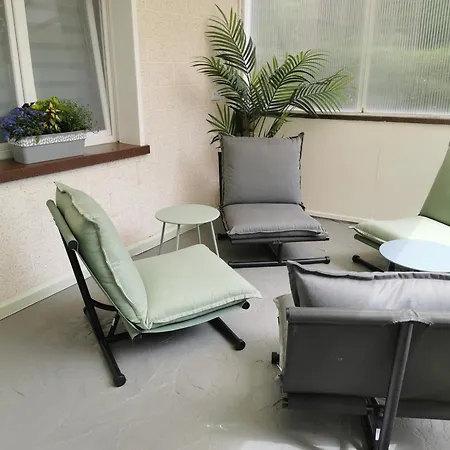 Waldbungalow Mit Wlan Und Terrasse In Seenaehe-hund Willkommen 度假居